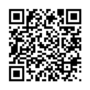 却变成了一个为达目的不折手段的人二维码生成