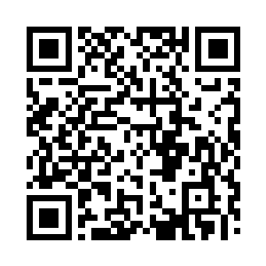 却只能看着海面上的船只在军舰的伴随下经过二维码生成