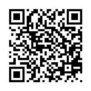 却因挪动而破了伤口一片鲜红的双脚二维码生成