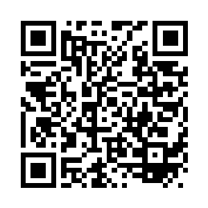 却在瞄了对方一眼后果断的放弃他二维码生成