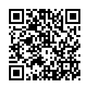 却是出现了一串顶天立地的血色数字二维码生成