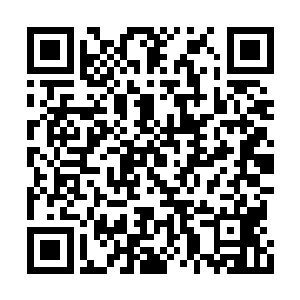 却是结结实实地碰触到最那两团柔软的东西……二维码生成