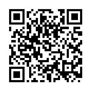 却看见双手拿着文胸的苏燕青掩在胸前二维码生成