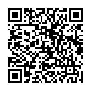 却突然发现自己手上握住的是一块无比坚硬的超级合金二维码生成