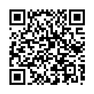 却见他从钱夹里抽出几张钞票塞过来二维码生成