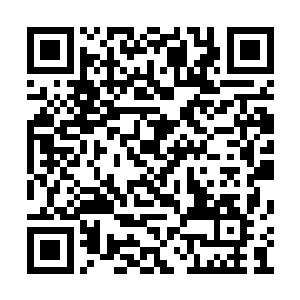 却见他直勾勾的盯着自己眼中隐隐有些挑衅之色二维码生成