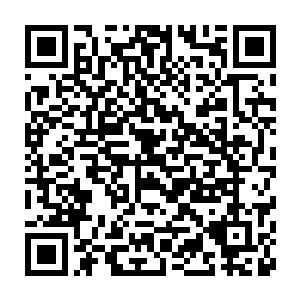 却见吴幸本体上那八颗脑袋忽然有一颗直接就变成了黑蛟的蛟龙头~二维码生成