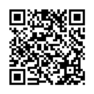 却见安绝已经伸出小手抓住了父亲的随身枪械二维码生成