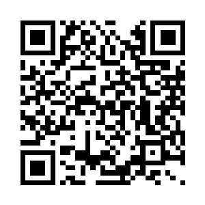 却见本该压在她身上的程珈澜变成了垫子二维码生成