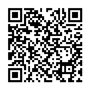 却见顾澜的丫头紫菱正巧也从另一侧的甬道走过来二维码生成