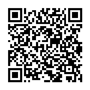 厉祥龙将桌上的银行卡又朝赵长枪的方向推了一下二维码生成