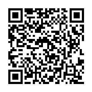 压上来的散发着无尽热度的身体贴上光裸的后背二维码生成