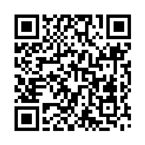 厚度看不太真切的现金就摆在了那里二维码生成