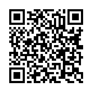 原先只有几个寂寞男女在那发帖子相互勾搭着二维码生成