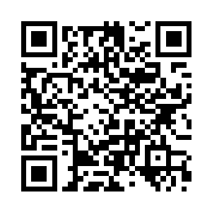 原本发出微微噪杂之音的场中瞬间安静了下来二维码生成