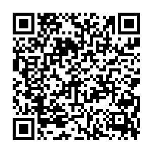 原本心中的疑问在看到了慕容玥那一丝促狭的笑容之后得到了解答二维码生成