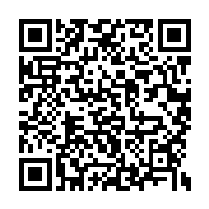 原本没有任何特点的剑忽然放出耀眼的紫色光芒二维码生成
