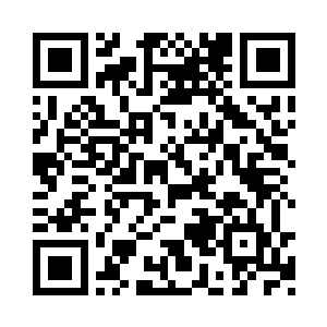 原本白色雪地滚狮战袍上也染上了不少的灰尘二维码生成