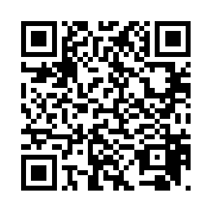 原本笔直的巨洞立刻出现了一条通道二维码生成