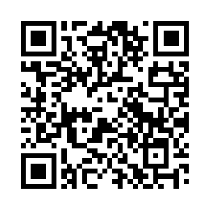 原本跟在苏文兴身后的也有两名同龄的男子二维码生成