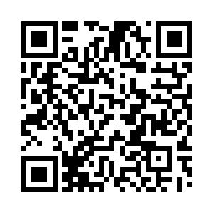 原本还一脸沉默的队长对着身后的队友出手了二维码生成