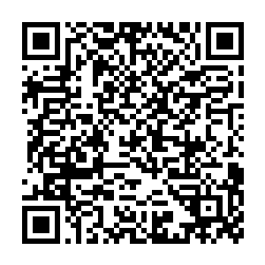 原来他对那具看起来苗条纤细而又不失丰润的身体还是比较有想法的二维码生成