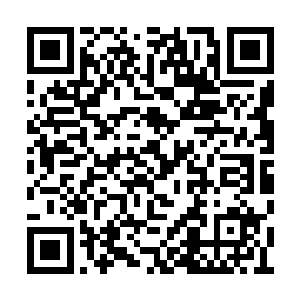 原来是时刻注意悬挂在高处的输液瓶有没有见底二维码生成