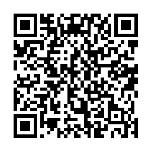 原来老当益壮的老方县长突然间就暴露出老人虚弱的一面二维码生成