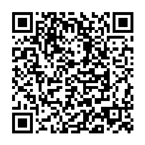 原来那长不过一尺的雁翎刀刀柄处有一条头发丝般粗细的金线系着二维码生成