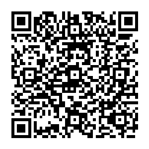 参军眼睛冒着金星好不容易把这一段弯弯绕的道理弄明白之后就狠狠地给了自己一记耳光二维码生成