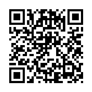 又亲自给泡上送到秦宇四人的桌子上二维码生成
