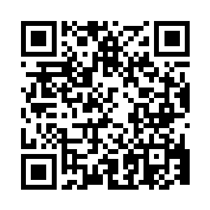 又和珍妮弗笑着说了几句话――从表情来看二维码生成