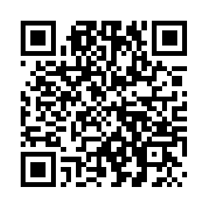 又指了指刘宇所写下的风字的那张纸二维码生成