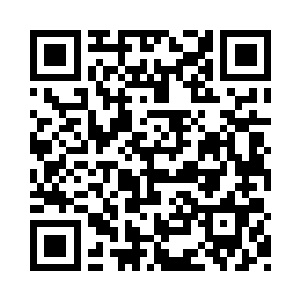 又改回叫顾小姐的顾小姐垂涎着满桌的食物二维码生成