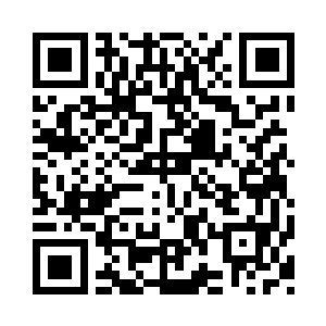 又是在这三个人出现那么片刻懈怠的时候二维码生成