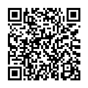 又有两个女人抬起一只早就准备妥当的大锅走了过来二维码生成