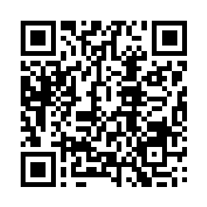 又甩出姜闻和发哥球星造型的漫画海报二维码生成