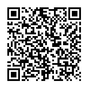 又让人很难不想到感情上去――镜头流露出来的情感是骗不了人的二维码生成