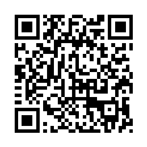 又轻咬嘴唇的把卧室房门给反锁上二维码生成