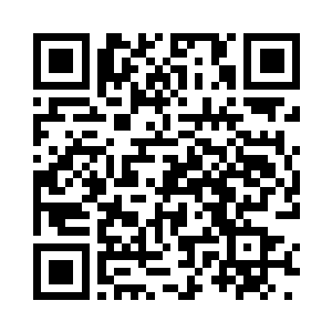 双眼凶狠的瞪着面前的几个年轻男女二维码生成