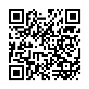 双眼紧紧盯着面前晃动的一双双脚二维码生成