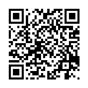 双脚猛然缠在了豺狼人副官左手手腕上二维码生成