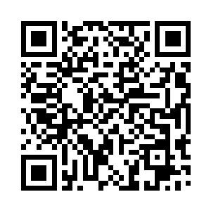 反倒是这个年轻人男子似乎有点吃不住了二维码生成