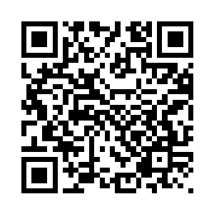 反倒被其旋身一带双双倒在了榻上二维码生成