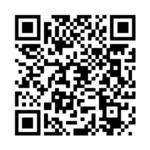 反正他有吸血鬼的低空飞行以及巫咒二维码生成