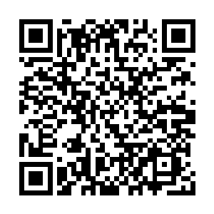 反而…四面八方的天地灵气疯狂的朝黑洞内涌去二维码生成