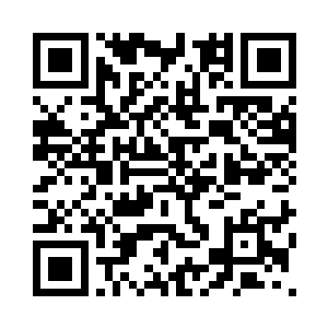 反而把行李箱往卢向东面前拖了拖二维码生成