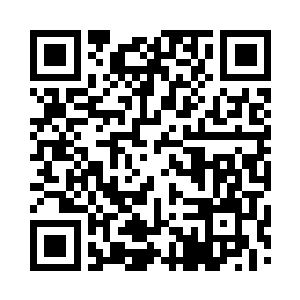 反而是爬上车门挂着急切的兜售各种……嗯二维码生成