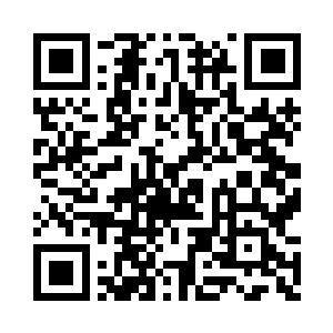 发现八具枯骨下面都堆积着一堆大块的鳞甲二维码生成