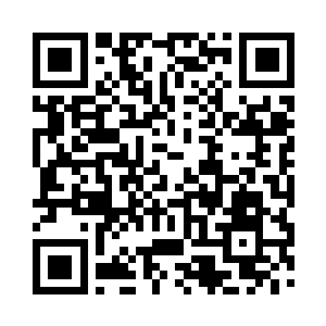 发现其中有十四个唇印分别是三个人印上去的二维码生成